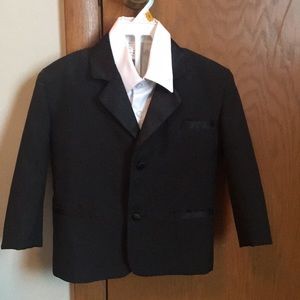 Black suit coat 3T boys